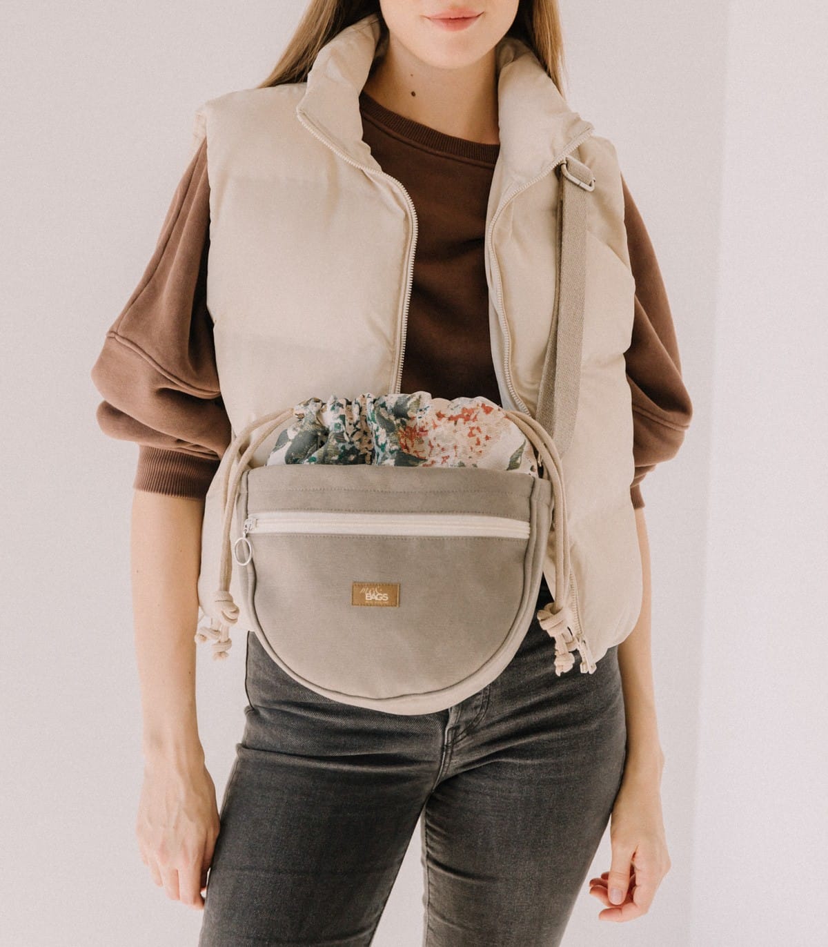crossbody bag colour– Taupe Bloom